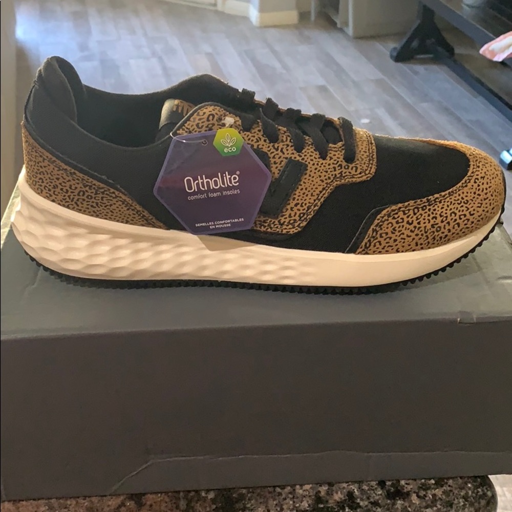 New Balance Cheetah X70 Suede Sneaker